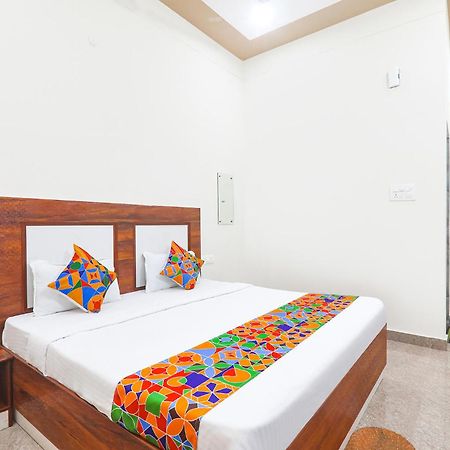 Fabhotel Shree Venkatesh Nileyam Ayodhya المظهر الخارجي الصورة