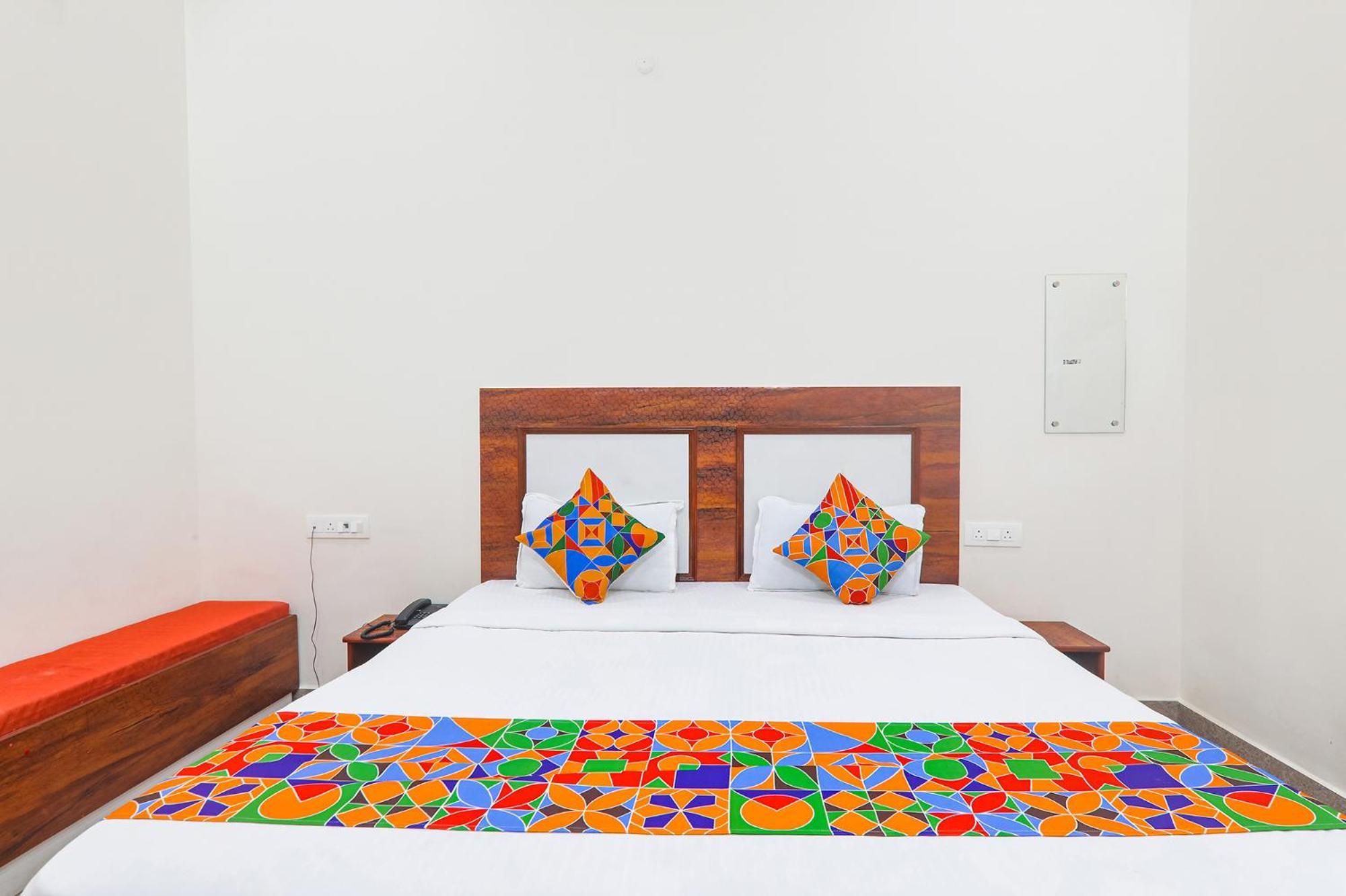 Fabhotel Shree Venkatesh Nileyam Ayodhya المظهر الخارجي الصورة