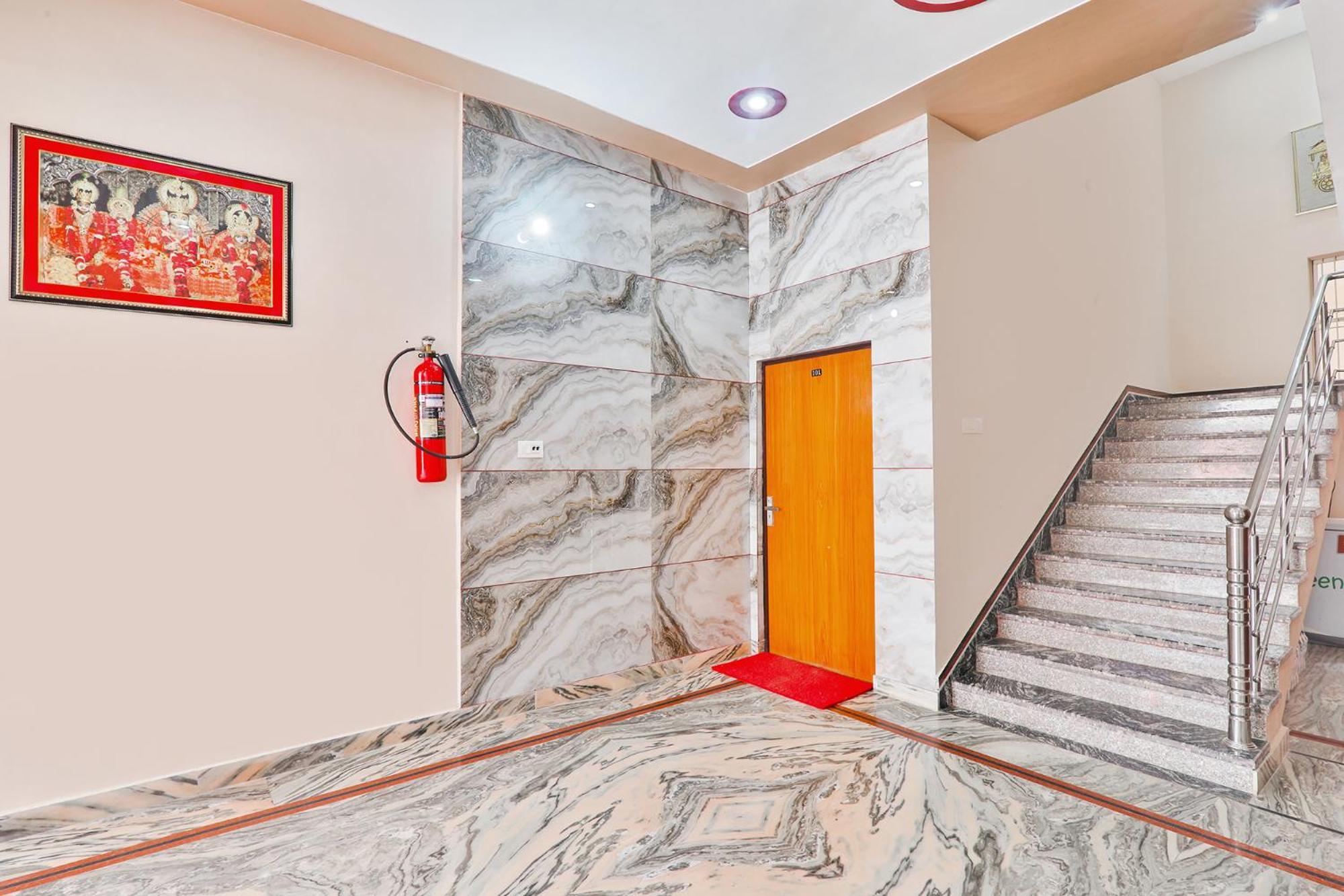 Fabhotel Shree Venkatesh Nileyam Ayodhya المظهر الخارجي الصورة